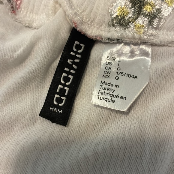 Divided H&M Floral Mesh Off The Shoulder Crop Top - Picture 5 of 6